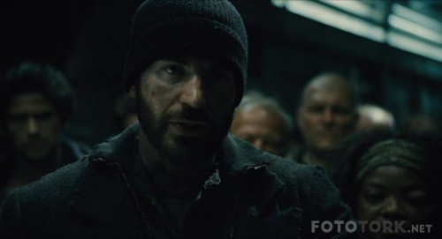 Kar-Kureyici---Snowpiercer-2013-1080p-BluRay-x264-DUAL-TR-ENG-TORK.mkv_snapshot_00.32.53.jpg