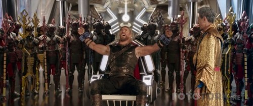 Thor-Ragnarok-2017-BDRip-x264-TRDUB-TORK.mkv_snapshot_00.38.12.jpg