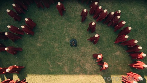 The.Handmaids.Tale.S01E01.Offred.1080p.AMZN.WEBRip.DD5.1.x265-LGC.mkv_snapshot_46.09.jpg