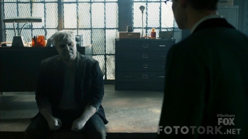 Gotham-S04E12-720p-HDTV-x264-AVS-TR-Altyazi-TORK.mkv_snapshot_11.35.jpg