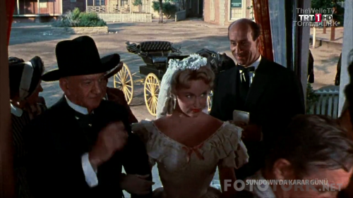 TRT.Gunduz.Sinemasi.Sundownda.Karar.Gunu.1957.HDTvRip.720p.AC3.by.TheWelleTy.TORK.mkv_001211850.png