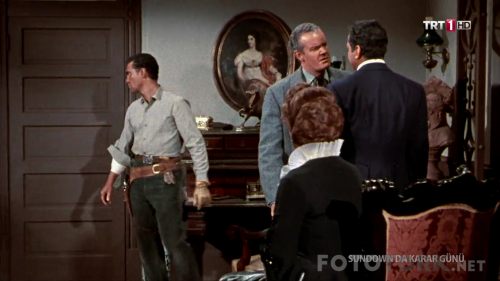 TRT.Gunduz.Sinemasi.Sundownda.Karar.Gunu.1957.HDTvRip.720p.AC3.by.TheWelleTy.TORK.mkv_002128474.png