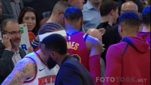 NBA-2018.04.09-CLE-vs-NYK-1.mkv_snapshot_00.01.55.jpg