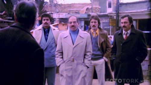 Umudumuz-Saban-1979-RESTORASYONLU-1080p-WEB-DL-x264-AC3-TORK-1.mkv_snapshot_00.07.50.jpg