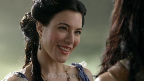 Spartacus-Gods-of-the-Arena---Spartakus-Arenanin-Ilahlari-E02.mkv_snapshot_08.11.jpg