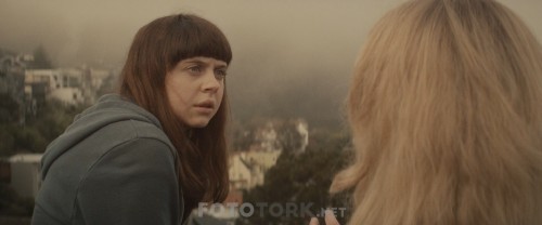 Bir-Genc-Kizin-Gizli-Defteri---The-Diary-of-a-Teenage-Girl-2015-1080p-BluRay-x264-DUAL-TR-ENG-TORK.mkv_snapshot_00.24.37.jpg