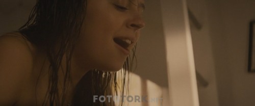 Bir-Genc-Kizin-Gizli-Defteri---The-Diary-of-a-Teenage-Girl-2015-1080p-BluRay-x264-DUAL-TR-ENG-TORK.mkv_snapshot_00.36.41.jpg