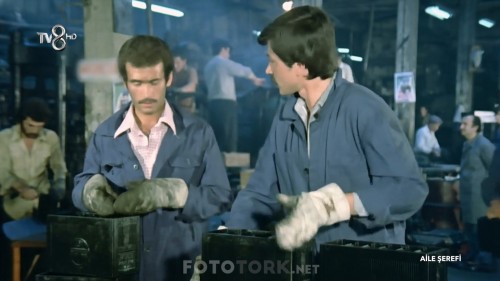 Aile.Serefi.1976.1080p.AC3.by.TheWelleTy.TORK.mkv_snapshot_00.08.58.927.jpg