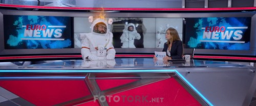 Kelebekler-2018-1080p-WEB-DL-iTunes-x264-SanSurSuz-TORK.mkv_snapshot_00.02.37_2018.08.08_16.27.55.jpg