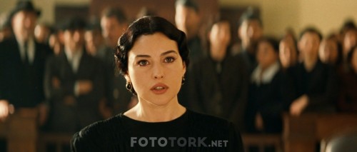 Malena-2000-UNCUT-1080p-BluRay-x264-DUAL-TR-ITA-TORK.mkv_snapshot_00.54.43.927.jpg