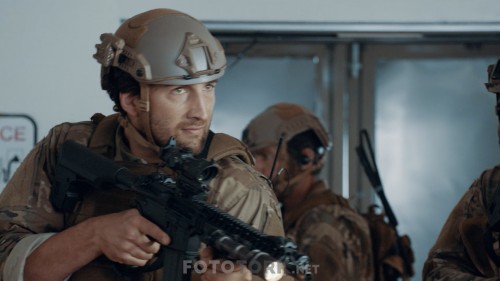 Alien-Warfare-2019-1080p-WEB-DL-x264-DUAL-TR-ENG-TORK.mkv_snapshot_00.25.27.017.jpg
