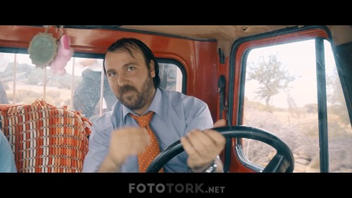 Kardesim-Benim-2016-1080p-NF-WEB-DL-H264-SanSurSuz-TORK.mp4_snapshot_00.44.09_2019.04.13_09.44.24.jpg