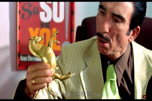 Vizontele-Tuuba-2003-480p-NF-WEB-DL-H264-TORK.mp4_snapshot_00.59.09.728.jpg