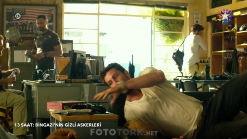 13.Saat.Bingazinin.Gizli.Askerleri.2016.1080p.AC3.by.TheWelleTy.TORK.mkv_snapshot_00.10.18.805.jpg
