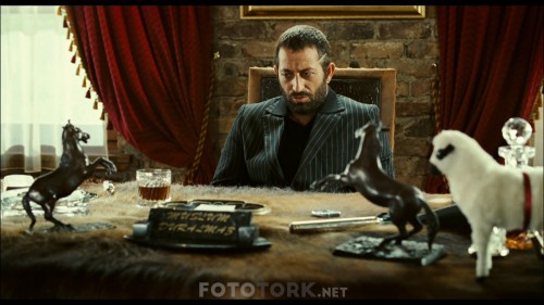 Organize-Isler-2005-1080p-NF-WEB-DL-H264-SanSurSuz-TORK.mp4_snapshot_00.14.03_2019.04.17_08.23.50.jpg