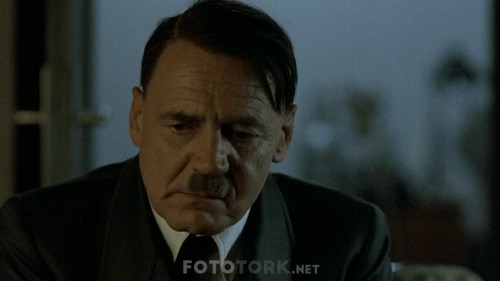 Cokus---Downfall-aka-Der-Untergang-2004-1080p-BluRay-x264-DD5.1-DUAL-TR-GER-TORK.mkv_snapshot_01.10.31.143.jpg