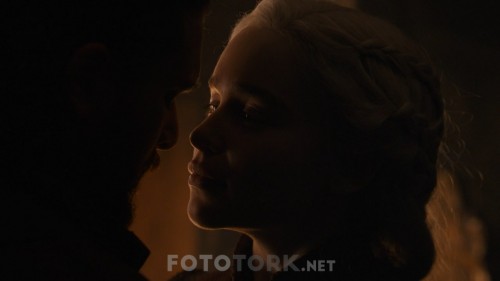 game.of.thrones.s08e05.720p.web.h264-memento.mkv_snapshot_00.17.12.059.jpg