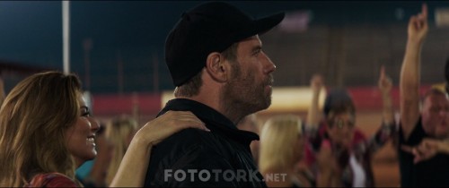 Trading.Paint.2019.1080p.BluRay.x264.AC3.DUAL.TORK.mkv_snapshot_01.15.25.442.jpg