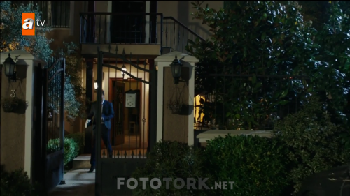 Kimse.Bilmez.BL.01.HDTvRip.720p.AC3.by.TheWelleTy.TORK.mkv_006325608.png