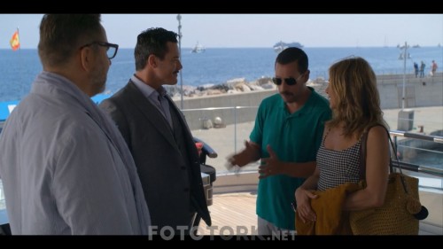 Murder.Mystery.2019.720p.NF.WEB-DL.AC3.DuaLTORK.mkv_snapshot_00.19.18.917.jpg