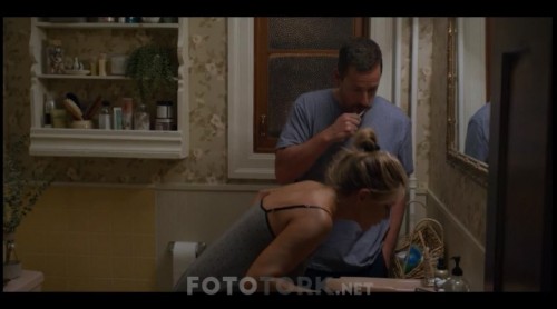 Murder.Mystery.2019.HDRip.NF.WEB-DL.AC3.TORK.mkv_snapshot_00.06.16.958.jpg