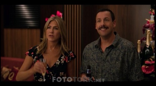 Murder.Mystery.2019.HDRip.NF.WEB-DL.AC3.TORK.mkv_snapshot_00.29.52.625.jpg