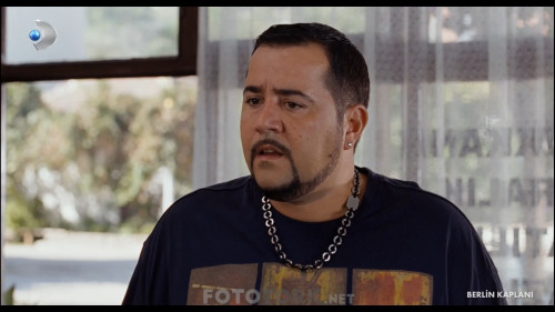 Berlin.Kaplani.2012.HDTvRip.1080p.x264.AC3.by.cideli37.TORK.mkv_snapshot_01.22.21.jpg