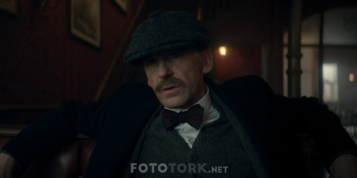 Peaky-Blinders-S05E02-Kara-Kedi.mkv_snapshot_16.04.004.jpg
