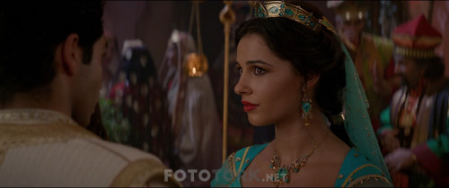 Aladdin.2019.1080p.BluRay.x264.AC3.DUAL.TR-ENG.TORK.mkv_snapshot_01.06.25.402.jpg