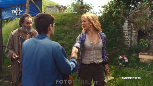Annemin.Yarasi.2016.HDTvRip.1080p.h264.AC3.by.cideli37.TORK.mkv_snapshot_00.16.50.jpg