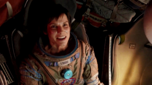 Gravity.2013.WEBRip.1080p.h264.AC3.TRDUB.TORK.mkv_snapshot_01.13.20.jpg