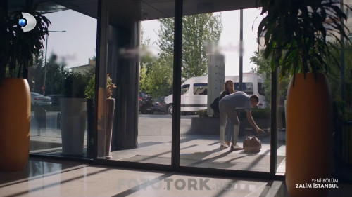 Zalim.Istanbul.BL.14.HDTvRip.720p.AC3.by.cideli37.TORK.mkv_snapshot_00.43.42.jpg