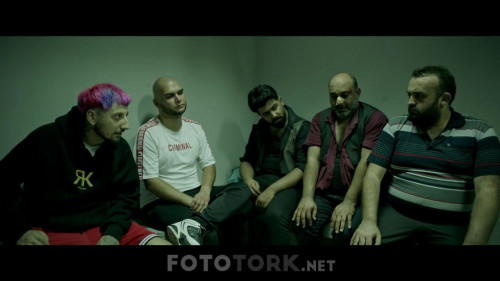 Sar-Basa-720p-WEB-DL-x264-TORK_01_30_23_06_9.jpg