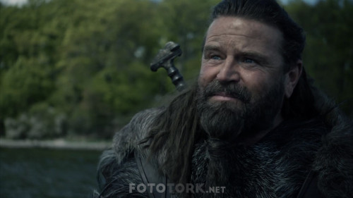 The-Last-Kingdom-S1B1-NF-1080p-WEB-DL-DUAL-TR-ENG.mkv_snapshot_04.29_2019.11.08_16.38.07.jpg