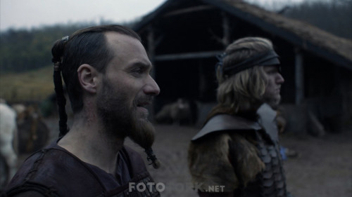 The-Last-Kingdom-S1B1-NF-1080p-WEB-DL-DUAL-TR-ENG.mkv_snapshot_54.14_2019.11.08_16.39.02.jpg
