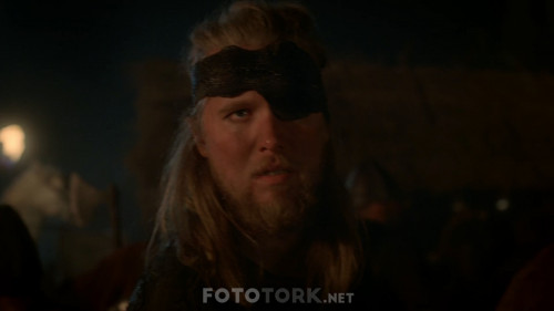 The-Last-Kingdom-S2B1-NF-1080p-WEB-DL-DUAL-TR-ENG.mkv_snapshot_33.03_2019.11.08_16.47.34.jpg