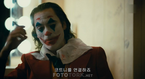 Joker-2019-1080p-HDRip-10bit-x264-AAC2.0-TR-Altyazi-TORK.mkv_snapshot_01.35.03_2019.11.11_06.02.42.jpg