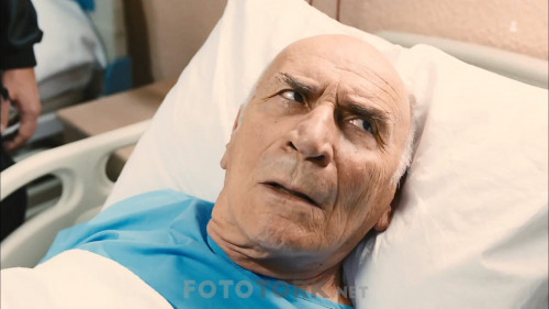 Mutlu.Aile.Defteri.2013.WEB-DL.720p.AAC.by.cideli37.TORK.mkv_snapshot_00.16.43.jpg