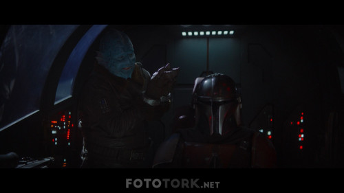 The-Mandalorian-S01E01-INTERNAL-1080p-WEBRip-H264-DEFLATE.mkv_snapshot_08.18.674.jpg