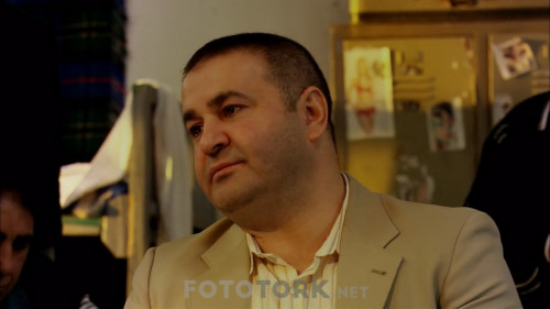 Yasar-Ne-Yasar-Ne-Yasamaz-2008-720p-WEB-DL-x264-TORK.mkv_snapshot_00.26.01.251.jpg