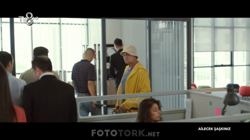 Ailecek.Saskiniz.2018.HDTvRip.1080p.x264.AC3.by.cideli37.TORK.mkv_snapshot_00.06.03.320.jpg