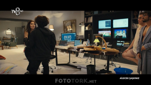 Ailecek.Saskiniz.2018.HDTvRip.1080p.x264.AC3.by.cideli37.TORK.mkv_snapshot_00.20.42.240.jpg