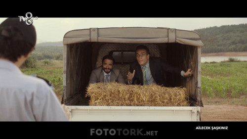 Ailecek.Saskiniz.2018.HDTvRip.1080p.x264.AC3.by.cideli37.TORK.mkv_snapshot_00.43.36.280.jpg