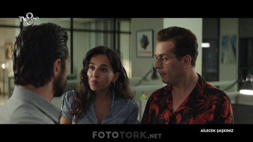 Ailecek.Saskiniz.2018.HDTvRip.1080p.x264.AC3.by.cideli37.TORK.mkv_snapshot_01.34.49.480.jpg