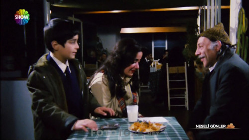 Neseli.Gunler.1978.HDTvRip.Restorasyonlu.1080p.AC3.by.cideli37.TORK.mkv_snapshot_00.41.06.518.jpg