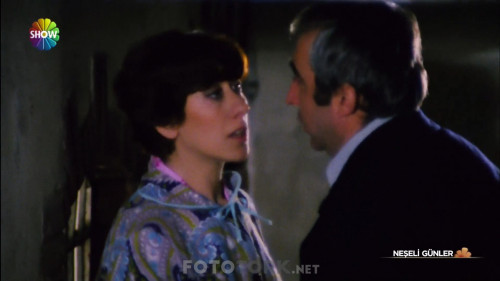 Neseli.Gunler.1978.HDTvRip.Restorasyonlu.1080p.AC3.by.cideli37.TORK.mkv_snapshot_01.08.41.974.jpg