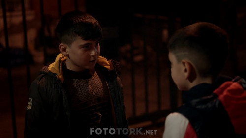 Sokagin.Cocuklar1.S01B01.1080p.WEB-Dl.x264.AC3.TORK.mkv_snapshot_03.46.800.jpg