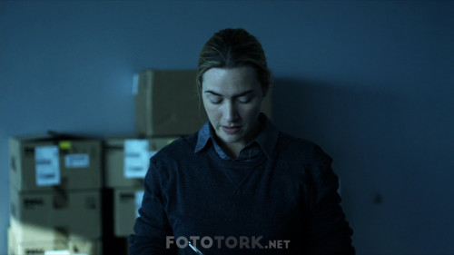 Contagion---Salgin-2011-1080p-BluRay-x264-DUAL-TR-ENG-TORK.mkv_snapshot_00.25.00_2020.03.20_14.50.31.jpg