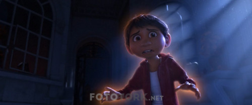 Coco.2017.720p.BluRay.H264.AC3.DUAL.TR-ENG.TORK.mkv_snapshot_00.22.02.406.jpg