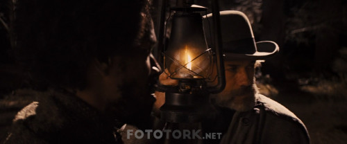 Django.Unchained.2012.BluRay.1080p.H264.AC3.DUAL.TR.ENG.TORK.mkv_snapshot_00.08.50.922.jpg